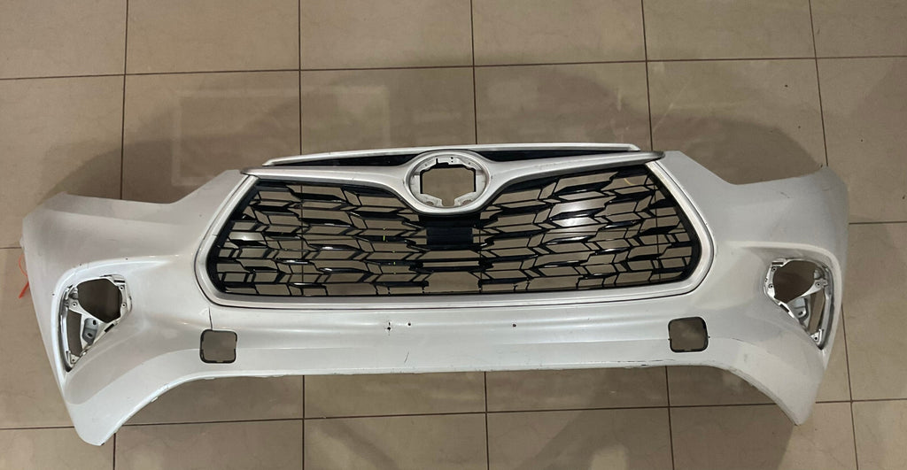 Front Bumper Cover White 2020-2023 Toyota Highlander 52119+0E450 OEM