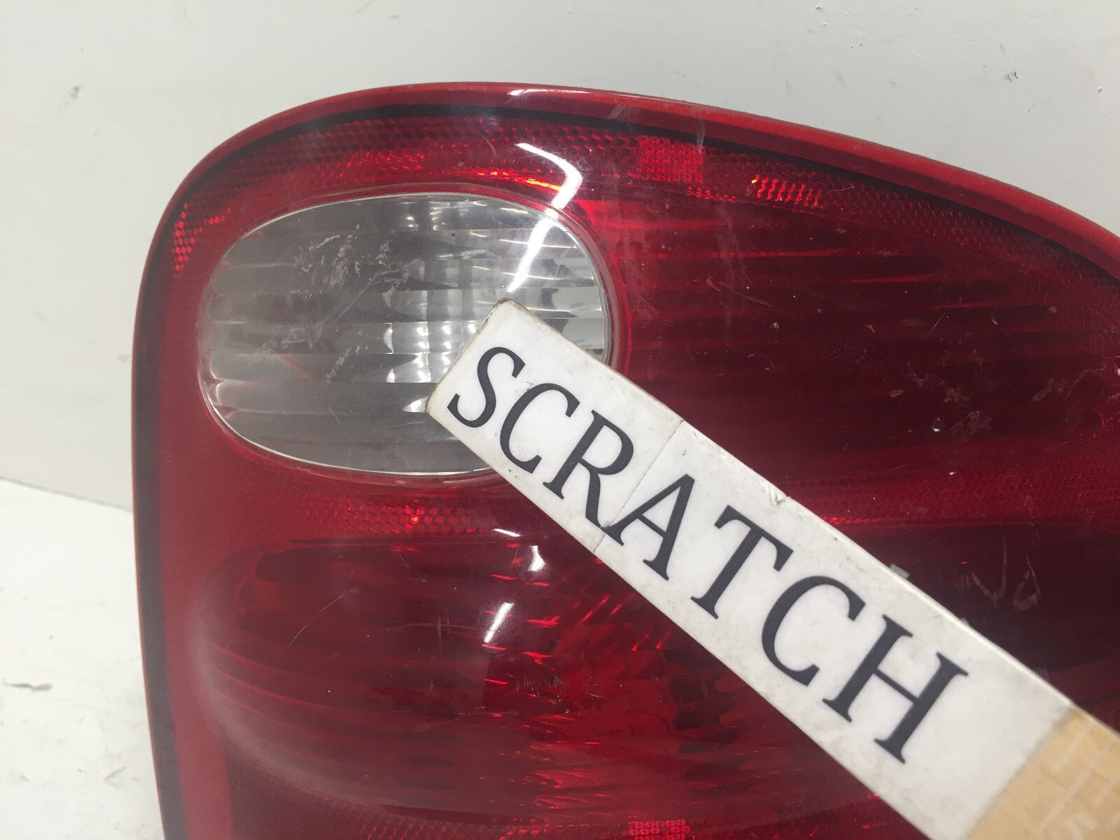 Tail light Damaged Taillight Right RH Ford F 150 2000-2004 YL3X-13440-A OEM2
