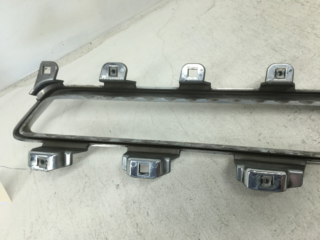 Grille Grill Chevrolet Malibu 2008 2009 2010 2011 2012 15823701 OEM
