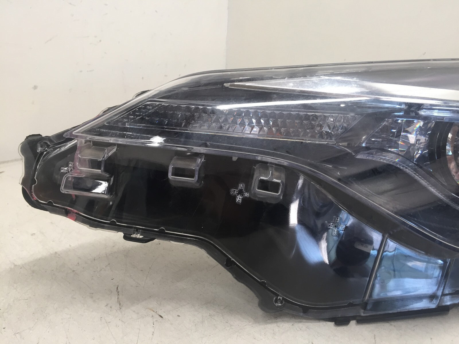 Headlight Damaged Headlamp Driver LH Corolla CE L LE ECO 17-19 81150-02M70 OEM