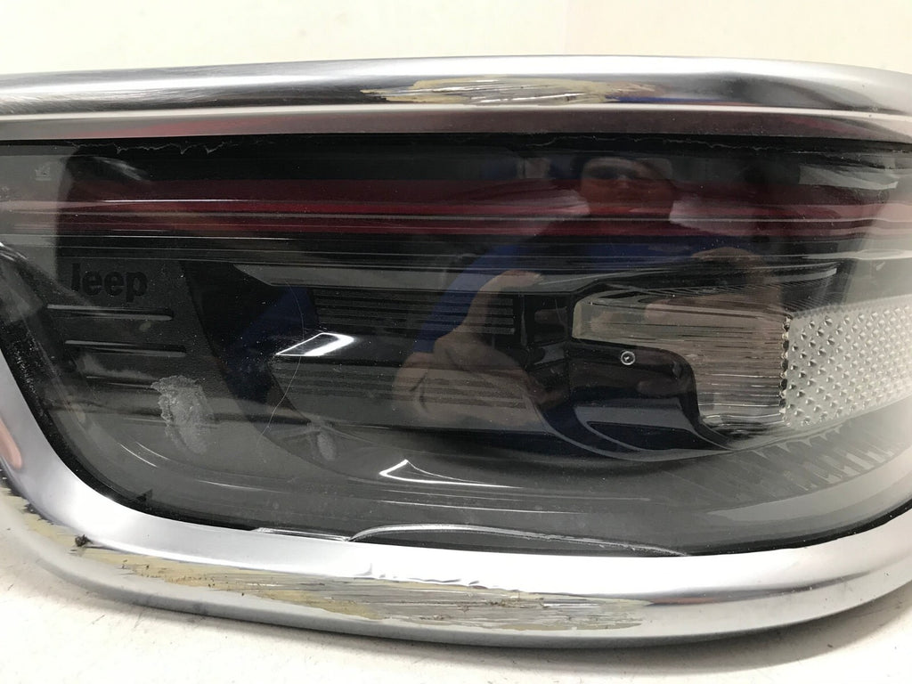 Tail light Damaged Driver LH Left 2022 Jeep Grand Wagoneer 68340919AC OEM