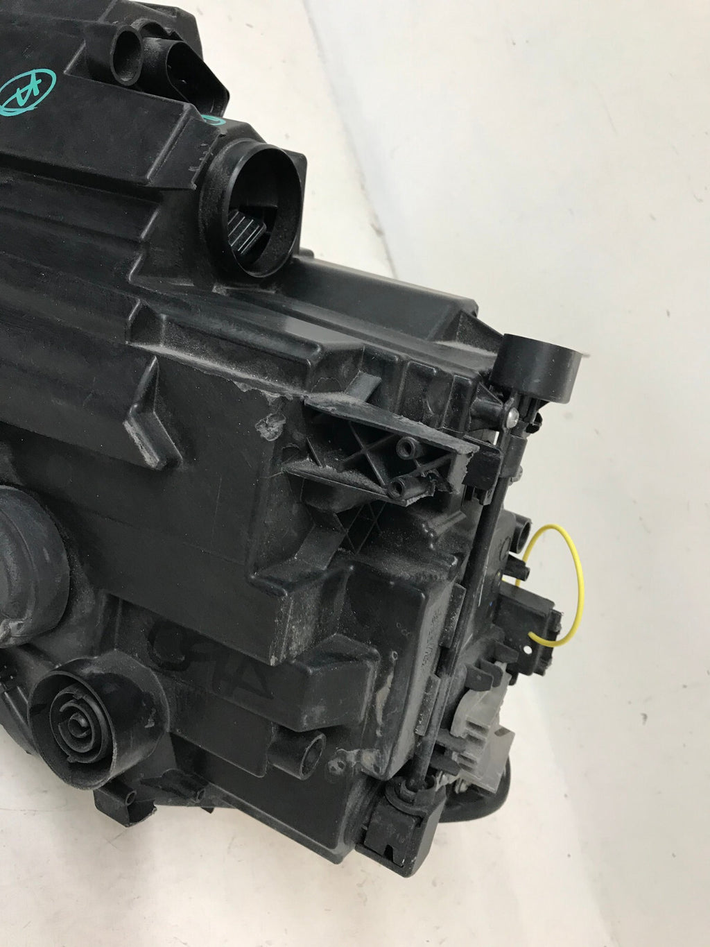 Headlight Damaged RH Volkswagen Jetta (For Parts Only) 2019-2021 17A941036F OEM