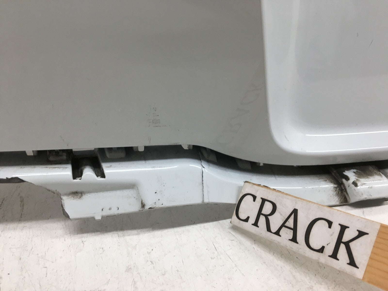 Rear Upper Bumper Cover Volkswagen Tiguan 2012-2016 5N0807421G OEM