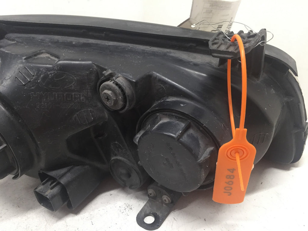 Headlight Damaged Headlamp Driver LH Hyundai Elantra 2004-2006 92101-2D550 OEM