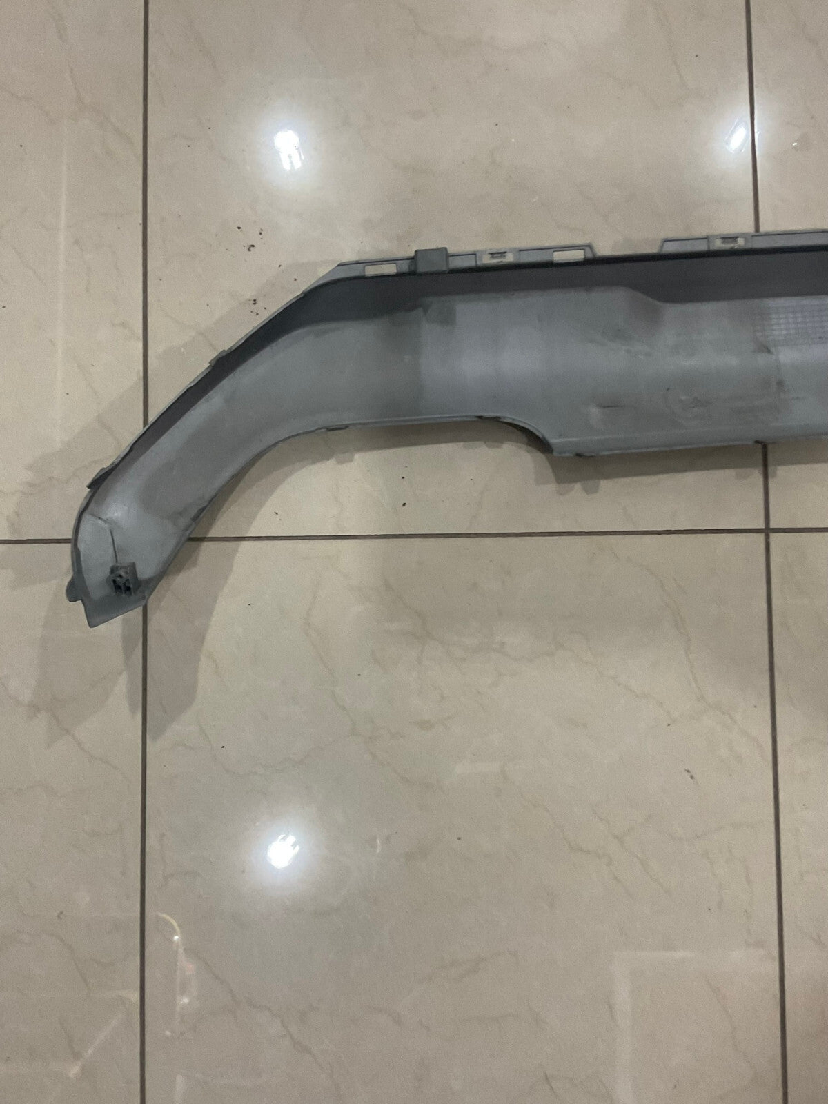 Rear Bumper Lower Skid Plate Grey 19-20 Hyundai Santa Fe Limited 86671+S2000 OEM