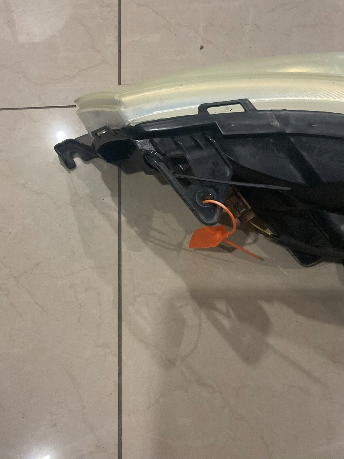 Headlight Right Passenger RH 2008 09 10 2011 Ford Focus S | SE | SES | SEL CAPA