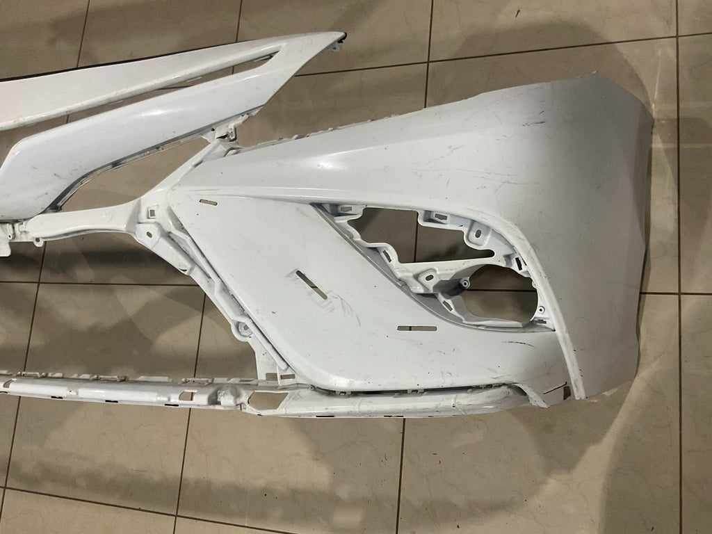 Front Bumper Cover White Toyota Camry SE XSE Hybrid SE 2018 2019 52119+06e20 OEM