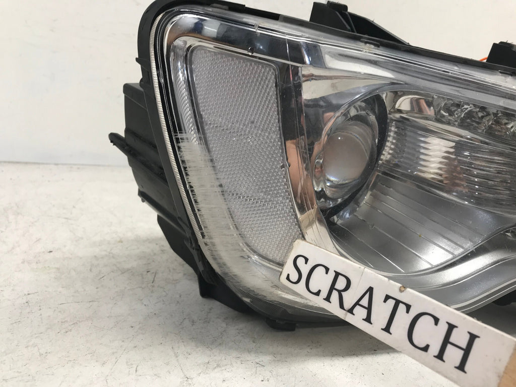 Headlight Damaged Passanger Side RH 18-22 Chrysler 300 L 68269810AC OEM