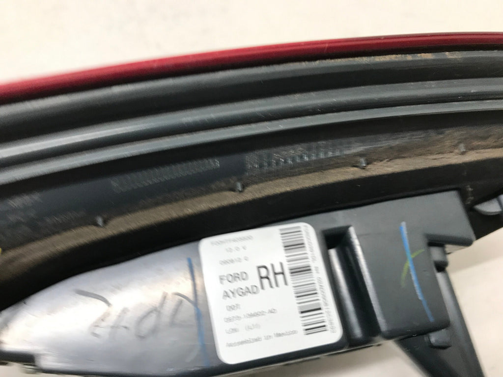 Tail light Damaged Right RH Passenger Ford Fusion 2013-2016 DS73-13A602-AD OEM