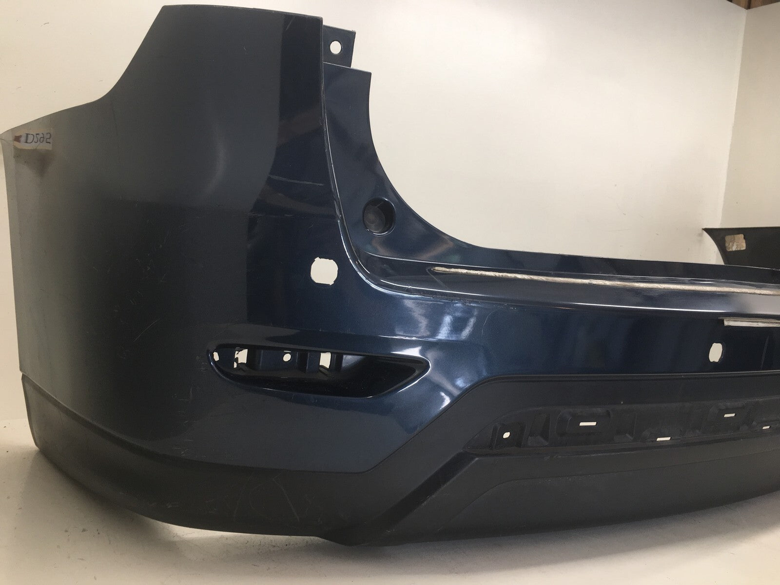 Rear Bumper LOCAL Nissan Pathfinder Platinum/SV Hybrid w/o Sens Holes 13-16 OEM
