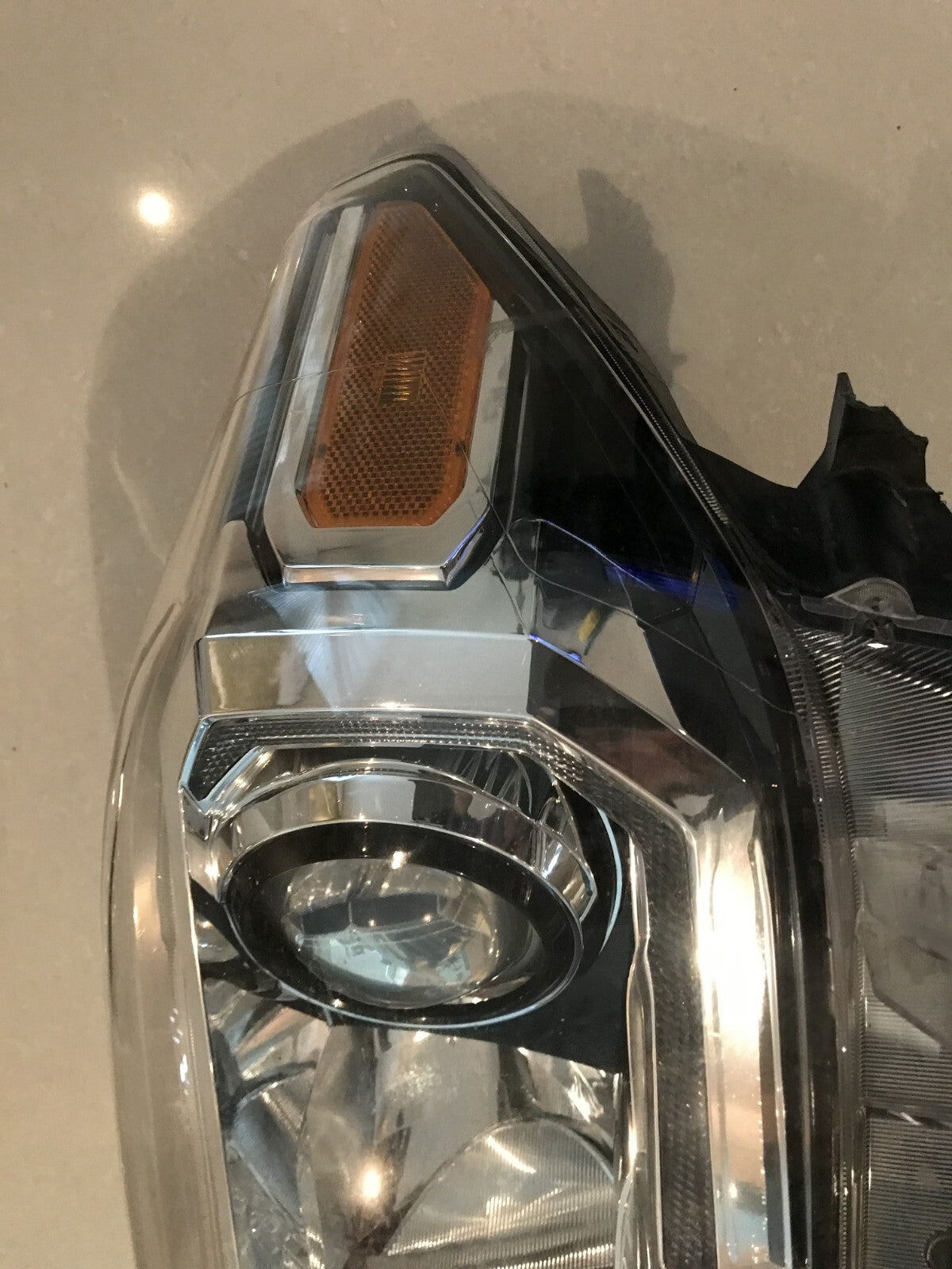 Halogen Headlight Damaged LED DRL Left Driver LH Toyota Tacoma 2016 -2019 OEM