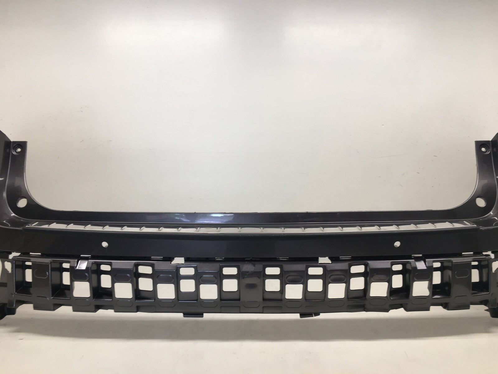 Rear Bumper Cover Toyota Highlander LE/Limited/Hybrid Limited w/o Sens 14-18 OEM