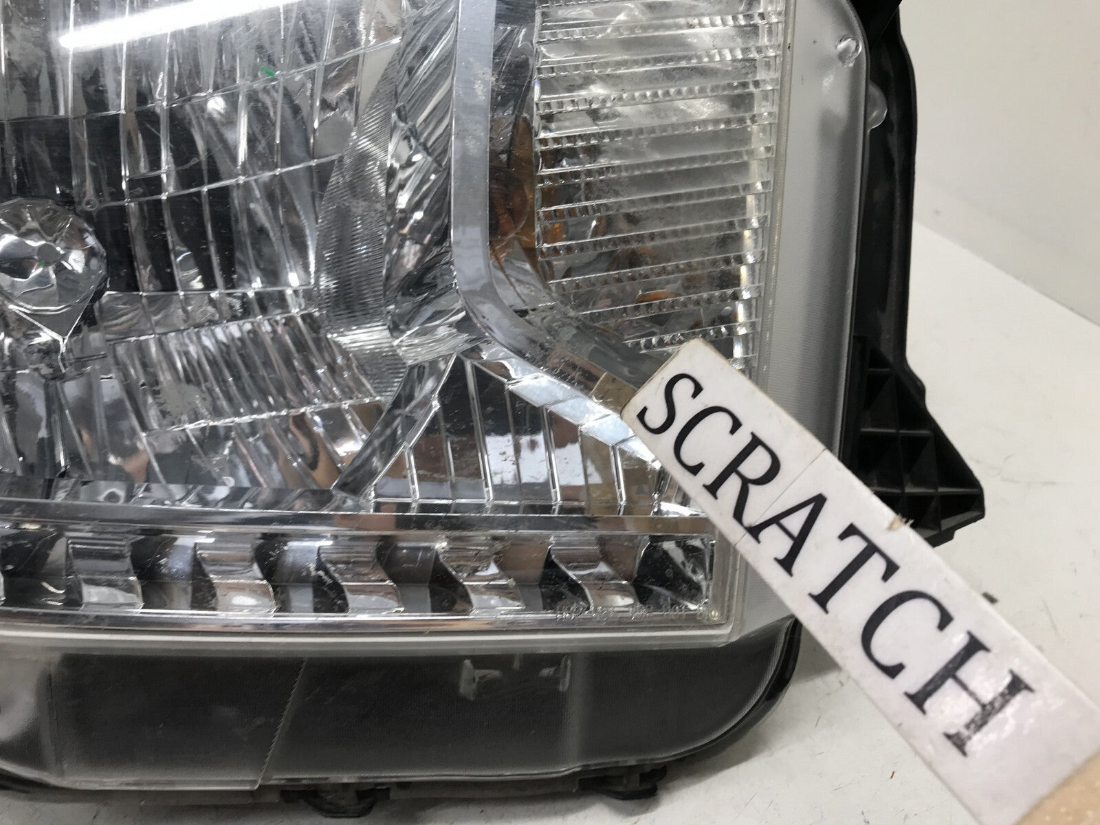 Head light Damaged Lamp Right Passenger RH Toyota Tundra 2014-2020 OEM3