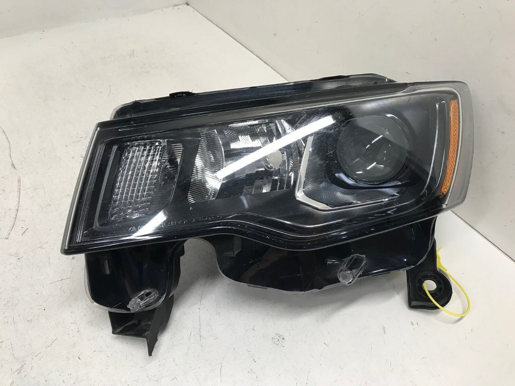 Headlight Damaged Left LH Driver Jeep Grand Cherokee 17-19 68266647AD OEM