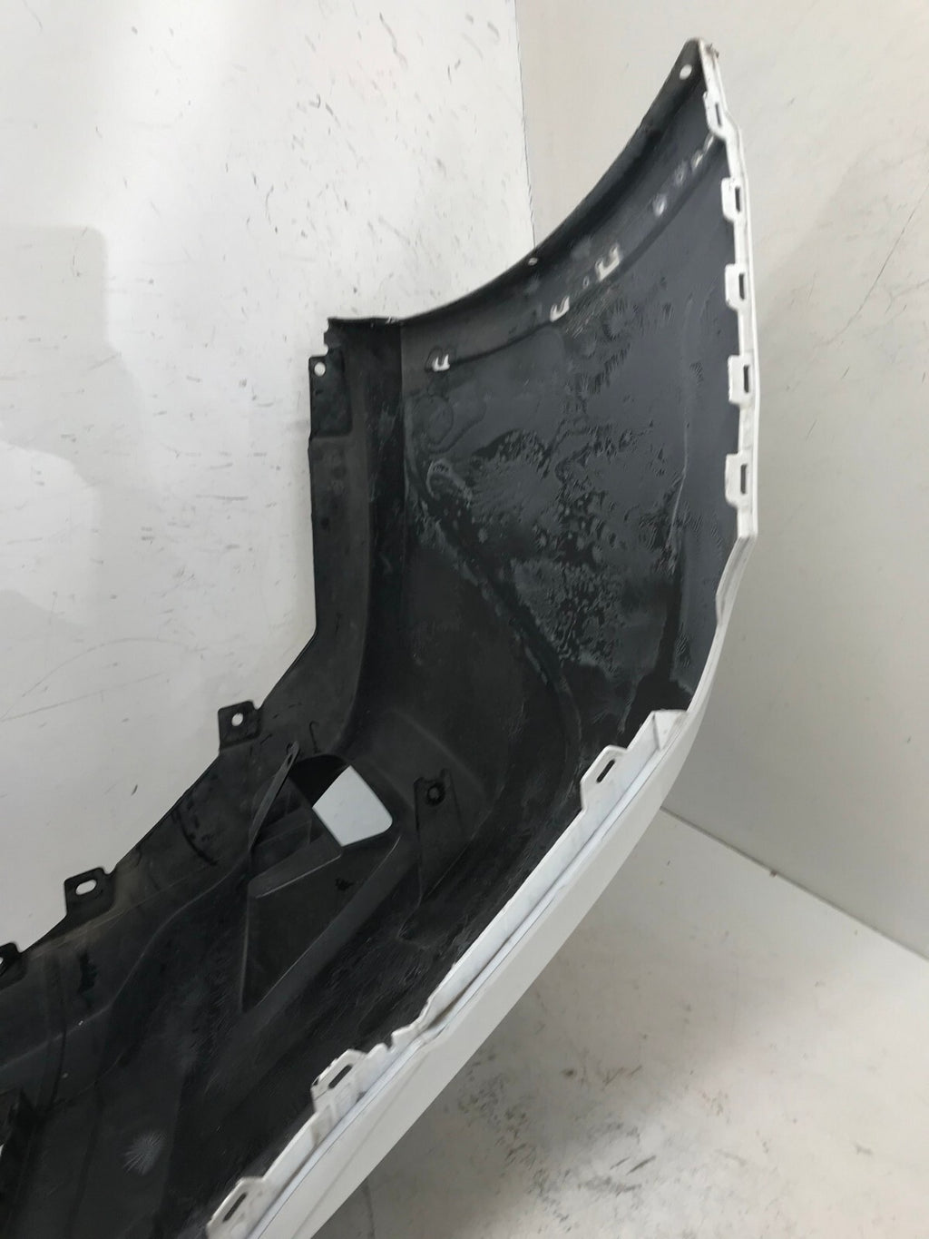 Front Bumper Cover White Subaru Outback 2020-2021 57704AN01A OEM