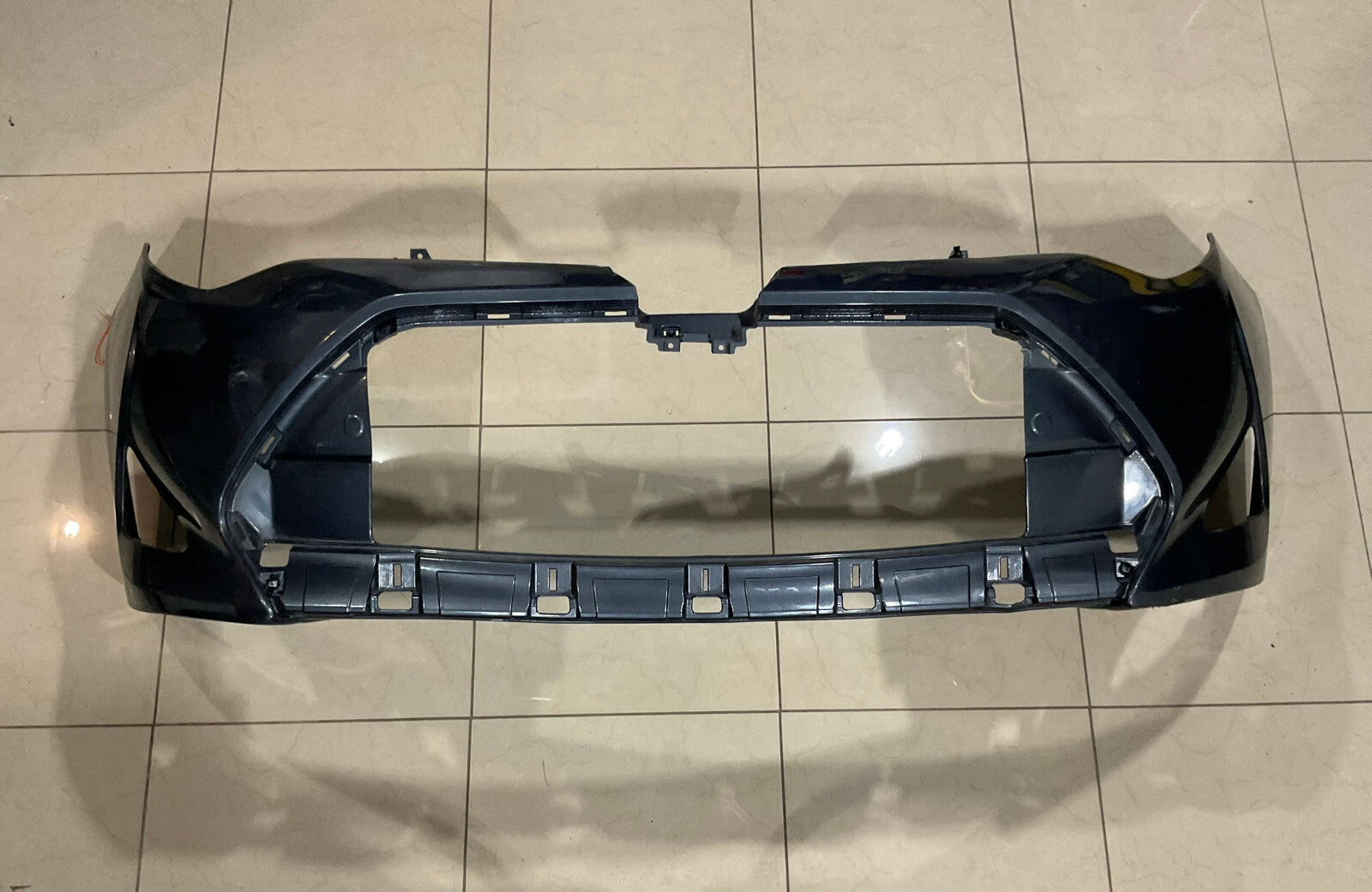 Front Bumper Cover Grey Toyota Corolla L/LE/LE Eco/XLE 2017-2018 52119+02L40 OEM