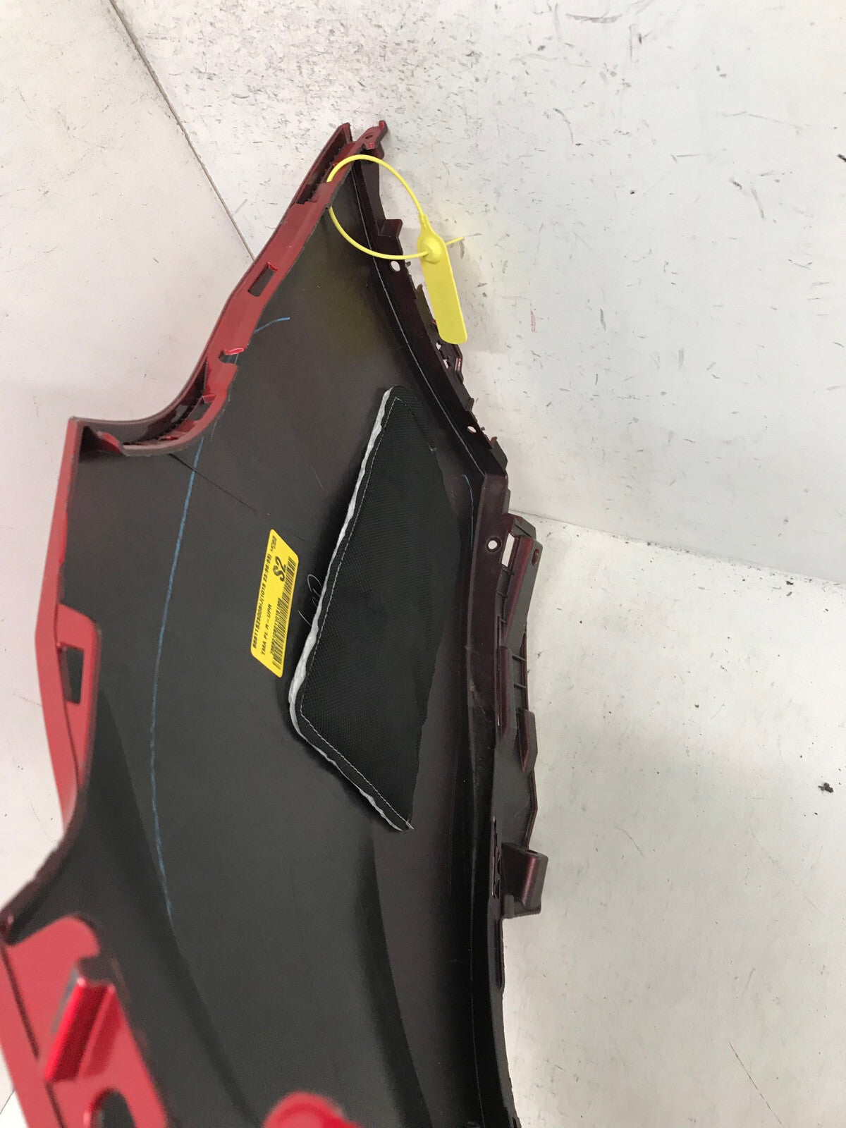 Rear Bumper Cover Hyundai Santa Fe SE/SEL/XRT/Lim Red 2021-2022 86611-S2500 OEM