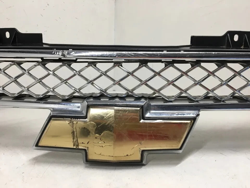 Upper Grille Grill Chevrolet GM Suburban 1500 07 08 15208000 Original2