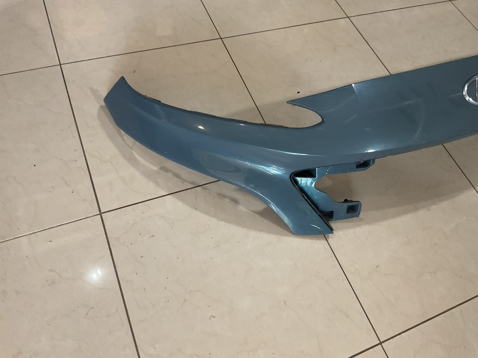 Front Upper Bumper Cover Grey 2022-2023 Hyundai Kona 86511 j9ca0 OEM