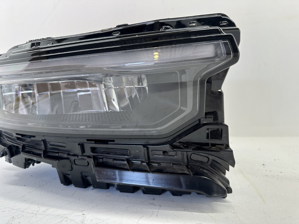 Headlight Damaged Passenger RH 2021 22 2023 Jeep Grand Cherokee 68584658AC OEM