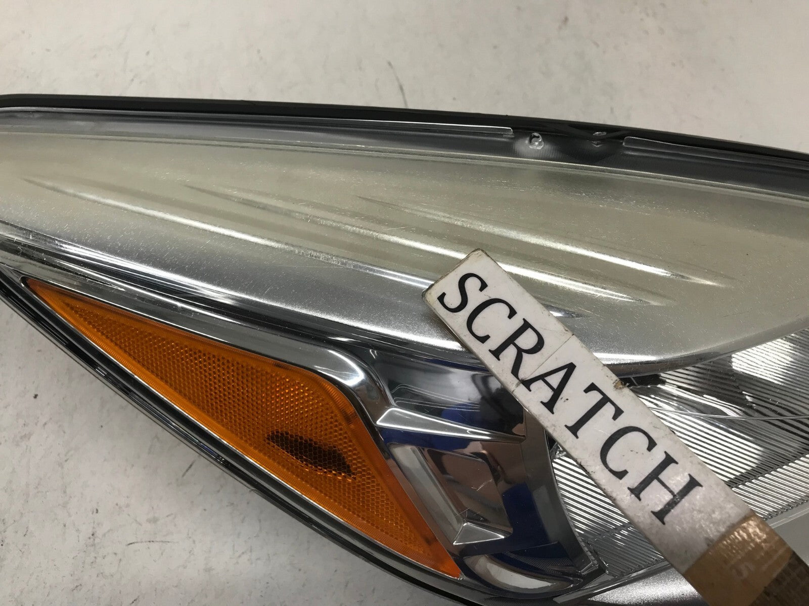 Headlight Damaged Passenger RH Right Ford Escape 2013-2016 44ZH-2090-A OEM