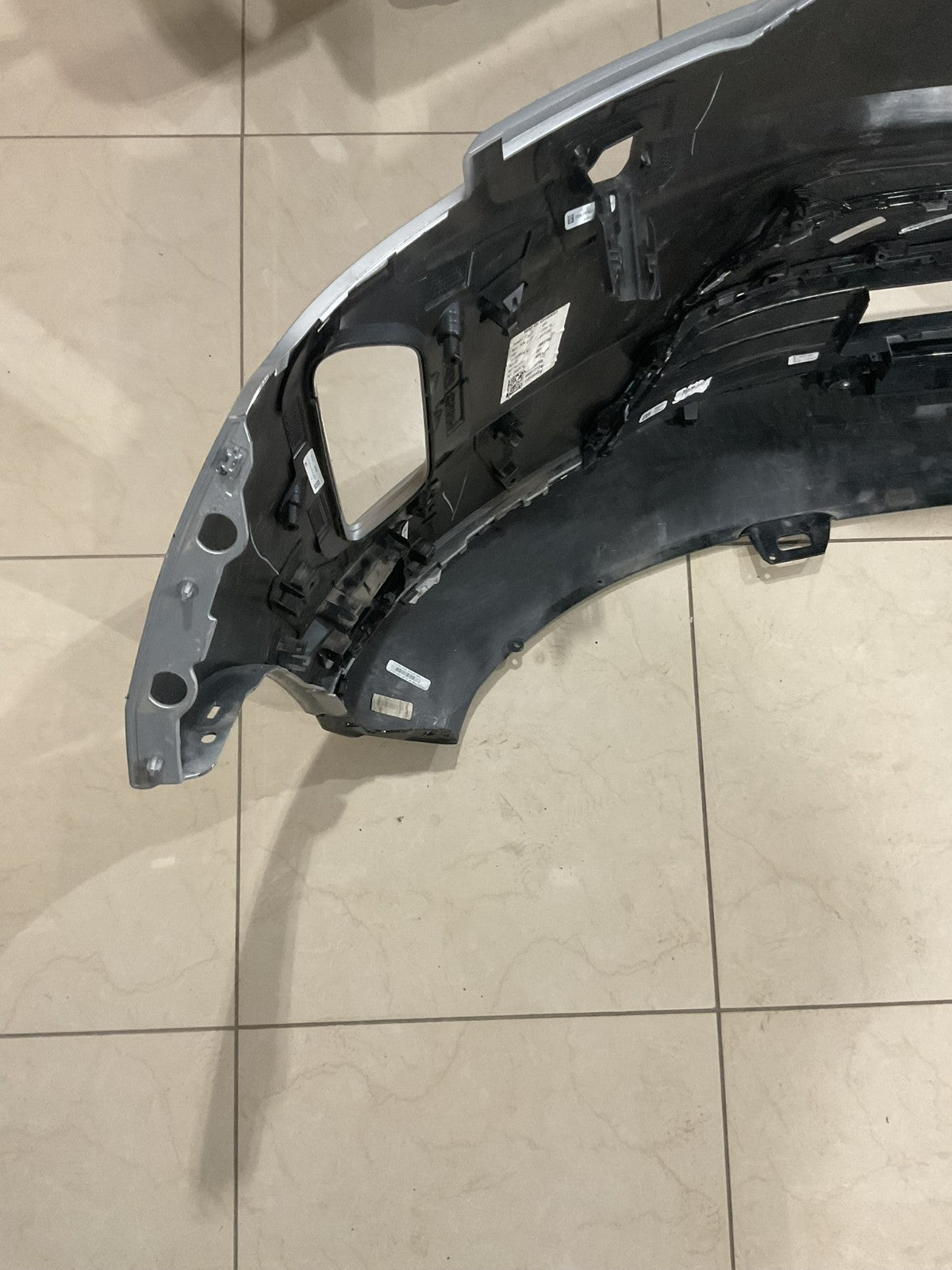 Front Bumper Cover Silver Volvo EX90 2024 -32296690 OEM
