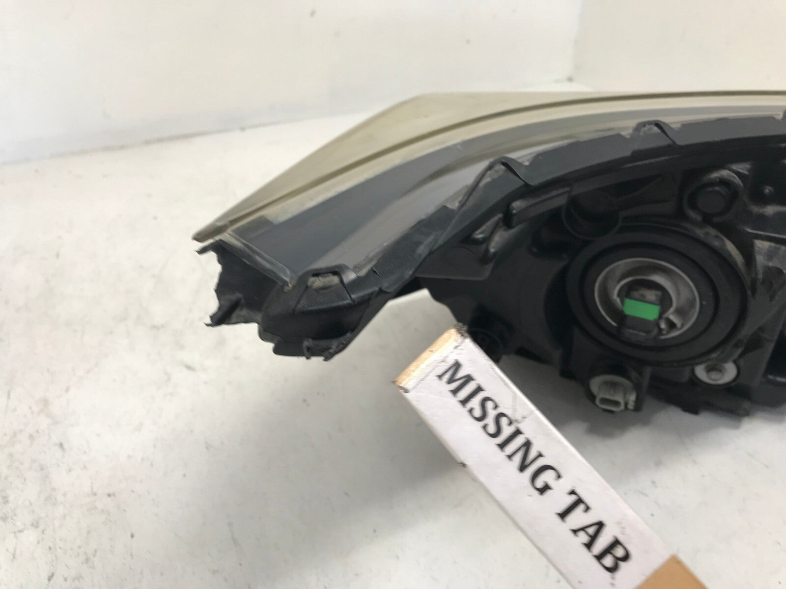Headlight Damaged Left Driver LH Honda CR-V LX SUV 2015-2016 33150T1WA11 OEM