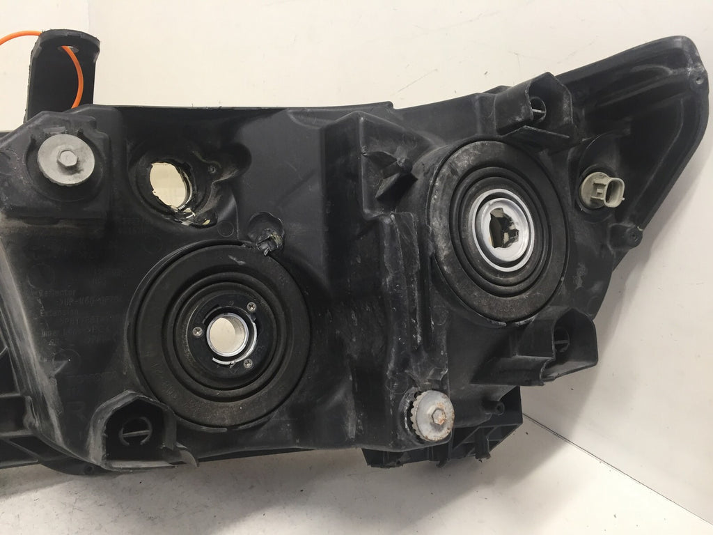 Halogen Headlight Damaged Right Passenger RH Toyota Sequoia Tundra 2008-2013 OEM