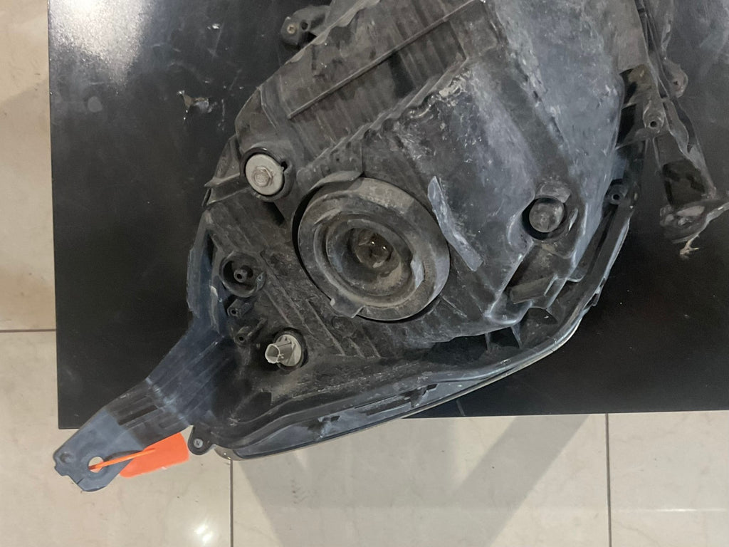 Headlight Left Driver LH 2010 Honda Fit Sport CAPA