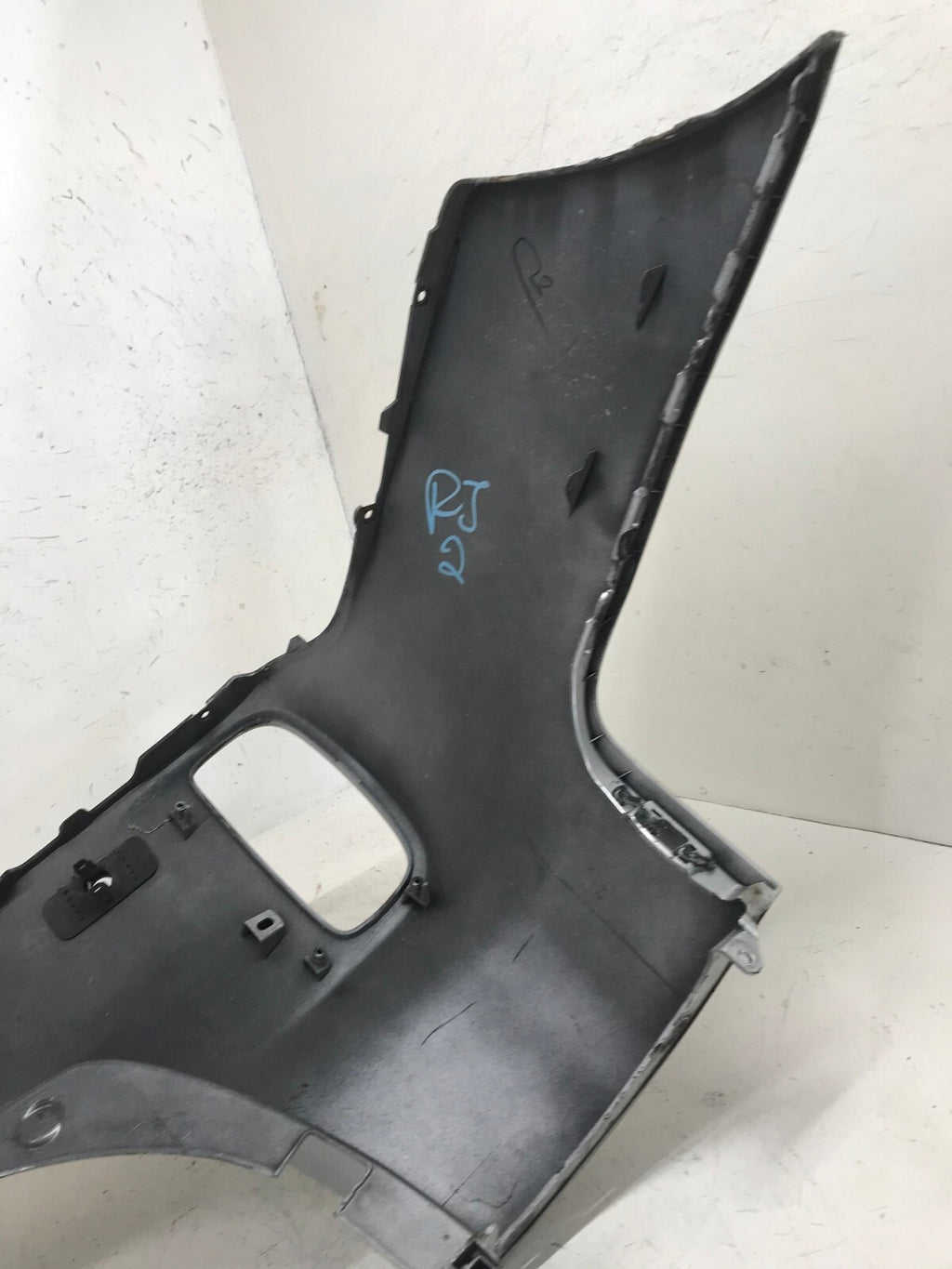 Rear Bumper Cover Silver Kia Sorento EX/Limited 2014-2015 w/Sensor Holes OEM