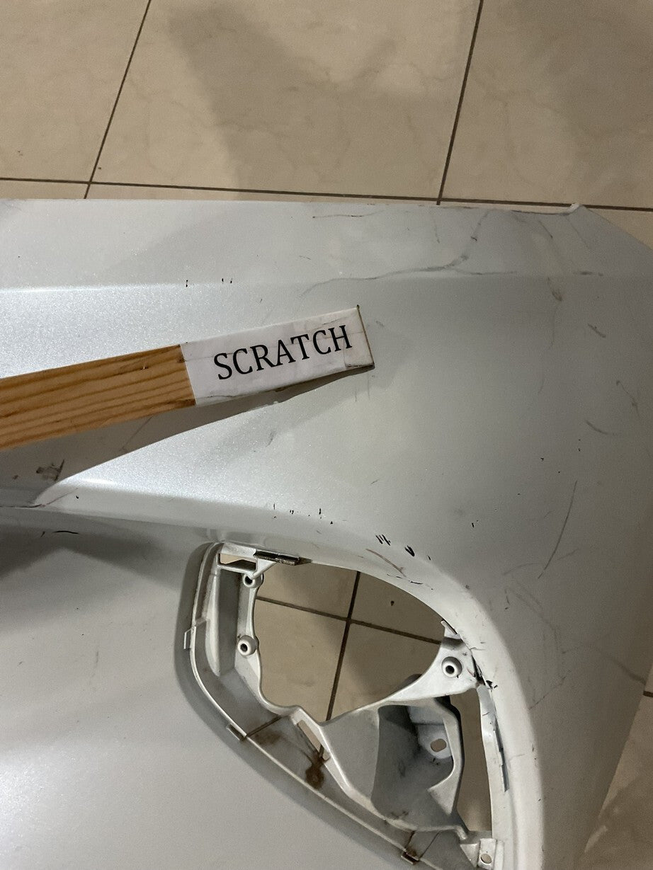 Front Bumper Cover White 2020 Toyota Highlander 52119+0E400 OEM