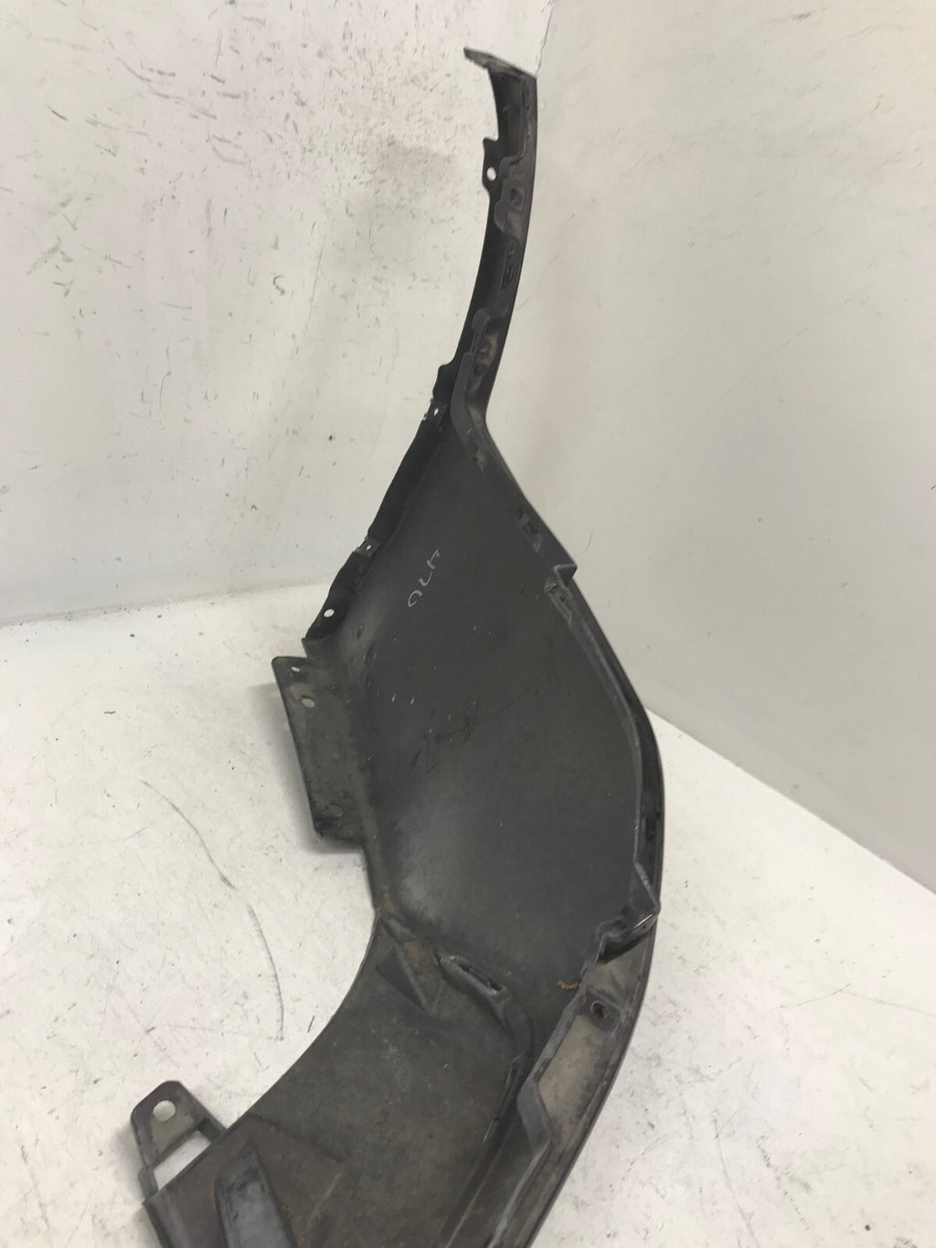 Rear Lower Bumper Cover Kia Sorento IRR 2014 2015 86612-1U700 OEM