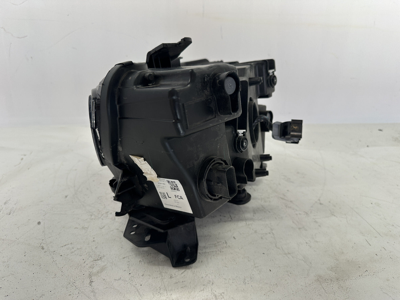 Headlight Damaged Driver LH 2021 22 2023 2024 Jeep Grand Cherokee 68376993AE OEM