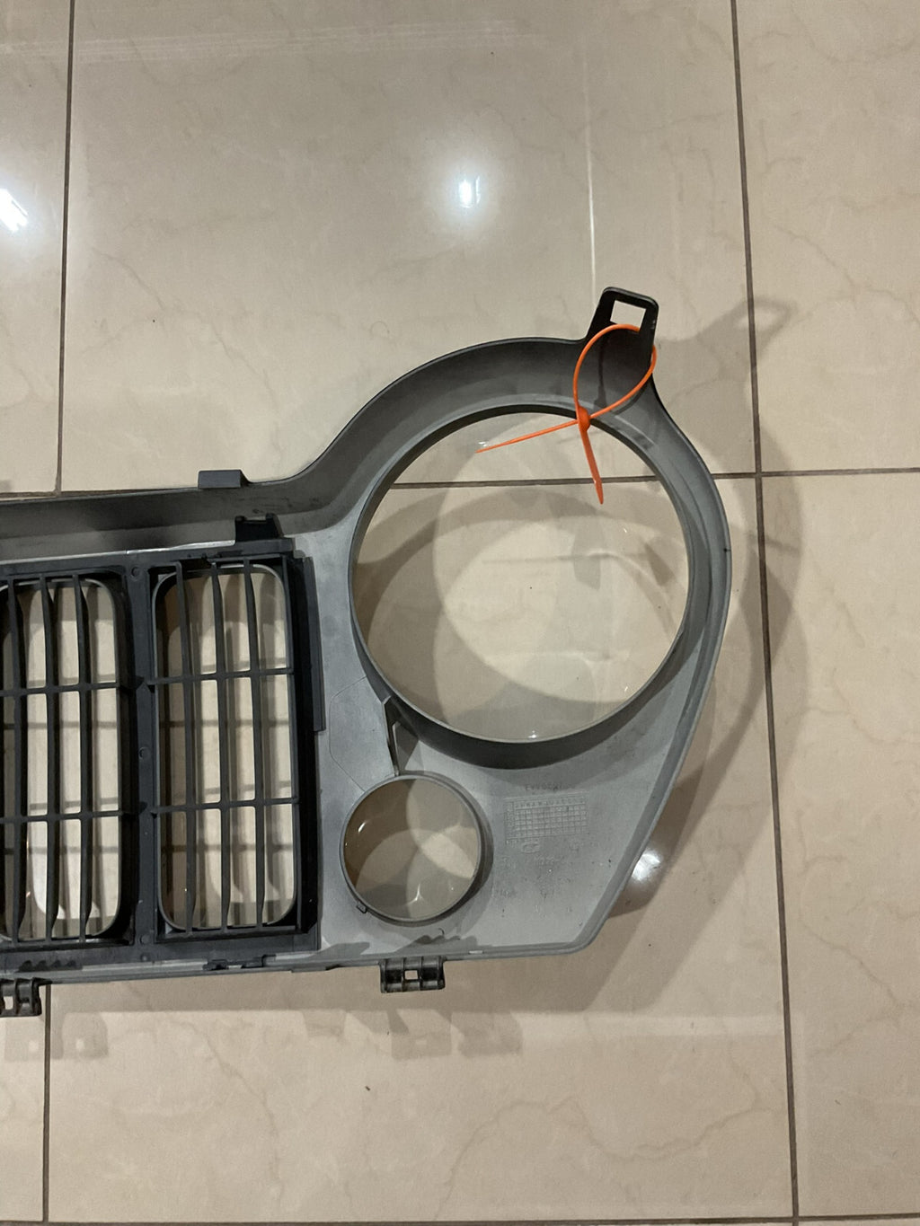 Grille Grill Black 2005-2007 Jeep Liberty 5JJ85TRMA OEM
