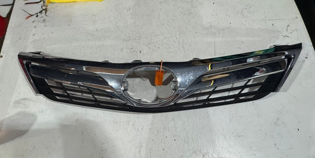 Grille Grill Black /Silver 2012 2013 2014 Toyota Camry LE XLE 53101-06350 OEM