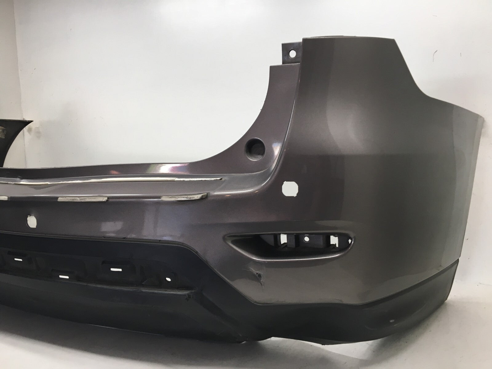 Rear Bumper Cover Nissan Pathfinder Platinum SV Hybrid w/o Sensr Holes 13-16 OEM