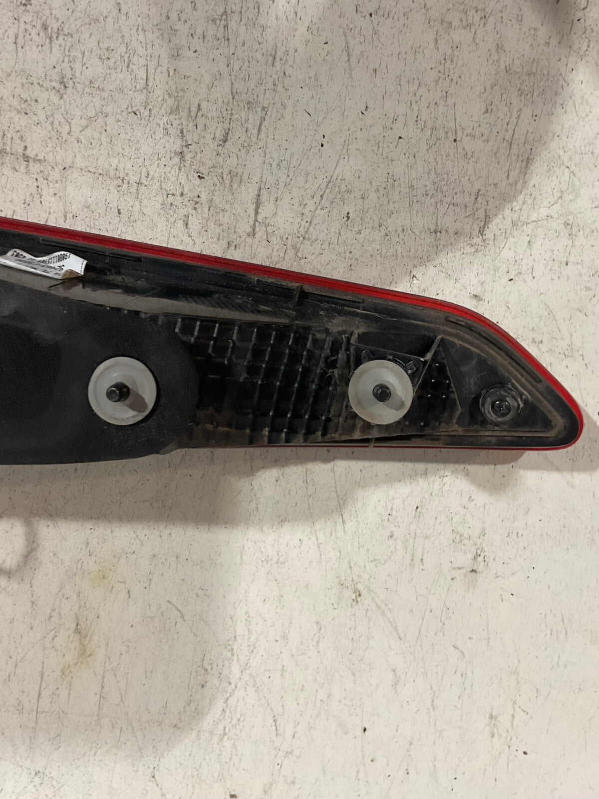 Tail light Damaged Left Driver LH 14-16 Nissan Rogue 08-315-1984L-F OEM