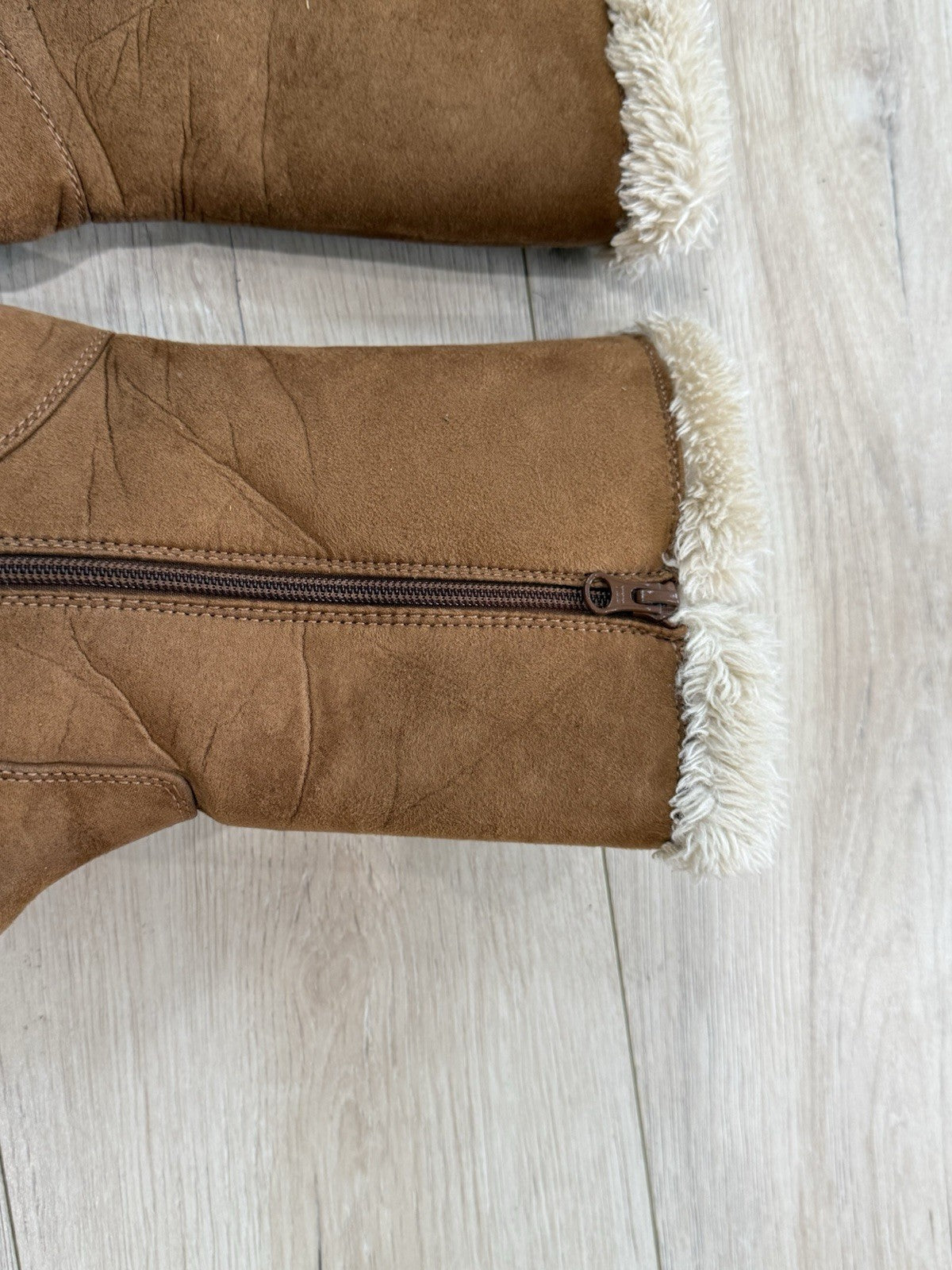 Cat And jack Winter Boots Girls Size 4