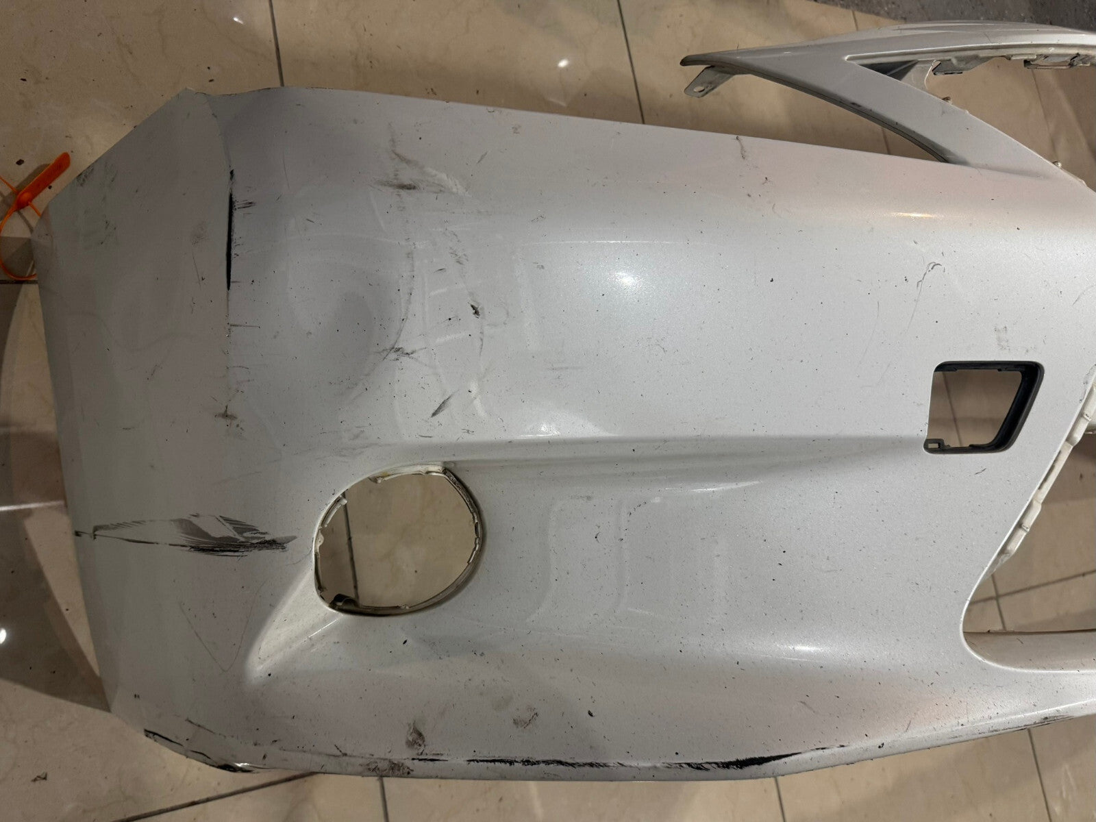 Front Bumper Cover White 13-2015 Lexus ES350/ES300H Base 52119-33760 OEM