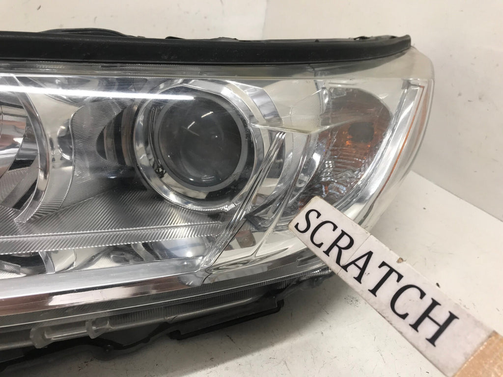 Headlight Damaged Driver LH 2017 2018 2019 Toyota Highlander 811500E360 OEM