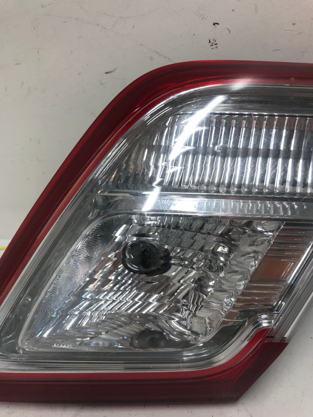 Tail light Damaged Passenger RH Toyota Camry Hybrid 2010-2011 8158133170 OEM