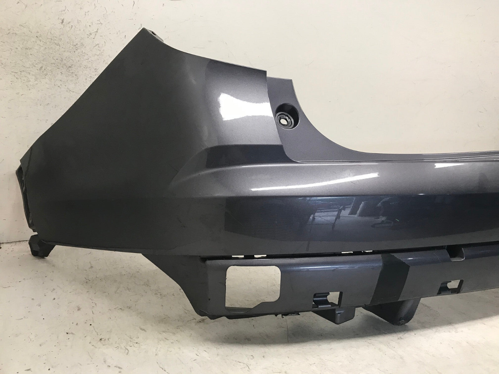 Rear Bumper Cover Gray 2016 2017 2018 Honda Pilot EX/LX/EX-L 71101-TG7-A000 OEM