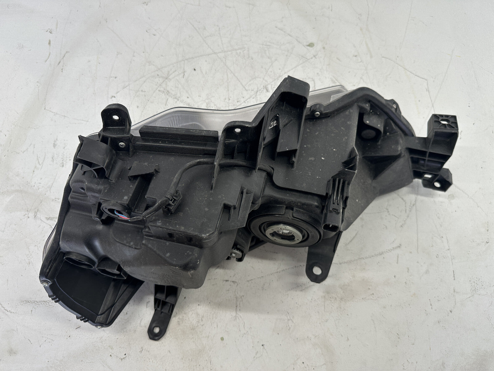 Headlight Damaged Right Passenger RH 2014 - 2019 Toyota 4Runner 8113035541 OEM