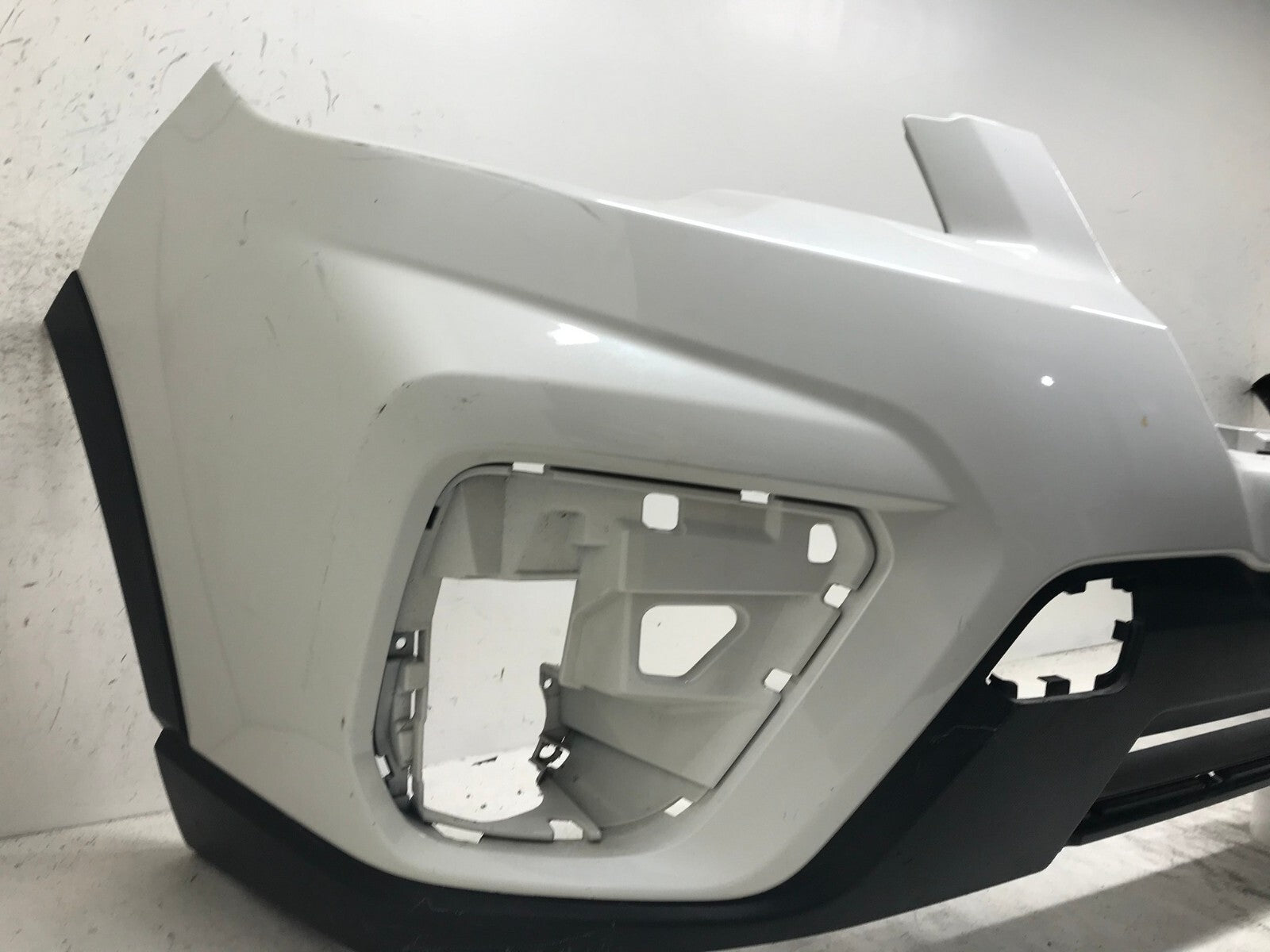 Front Bumper Cover White Subaru Forester Base Sport Touring 19 20 57704SJ010 OEM