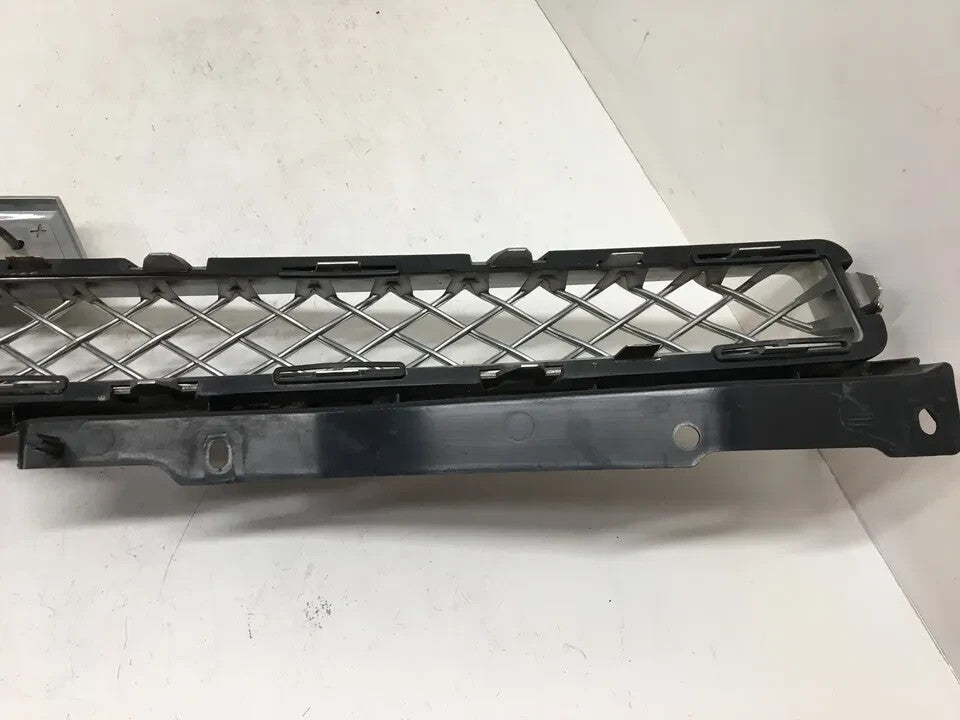 Upper Grille Grill Chevrolet GM Suburban 1500 07 08 15208000 Original2