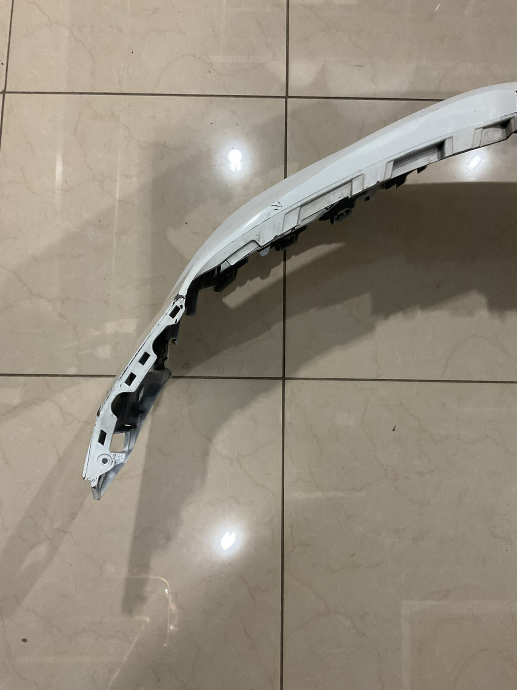 Front Bumper Cover White 2018-2021 Volkswagen Tiguan 6NN+807+221 OEM