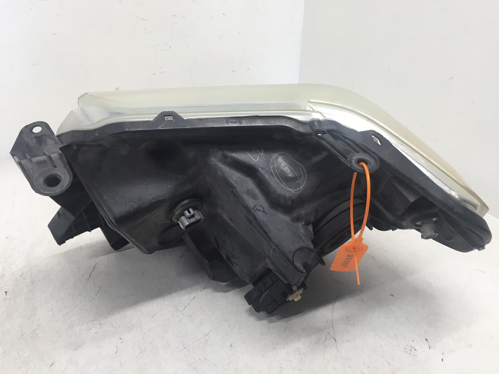 Headight Right Side RH Toyota Tundra 2014-2017 81110-0C101 OEM