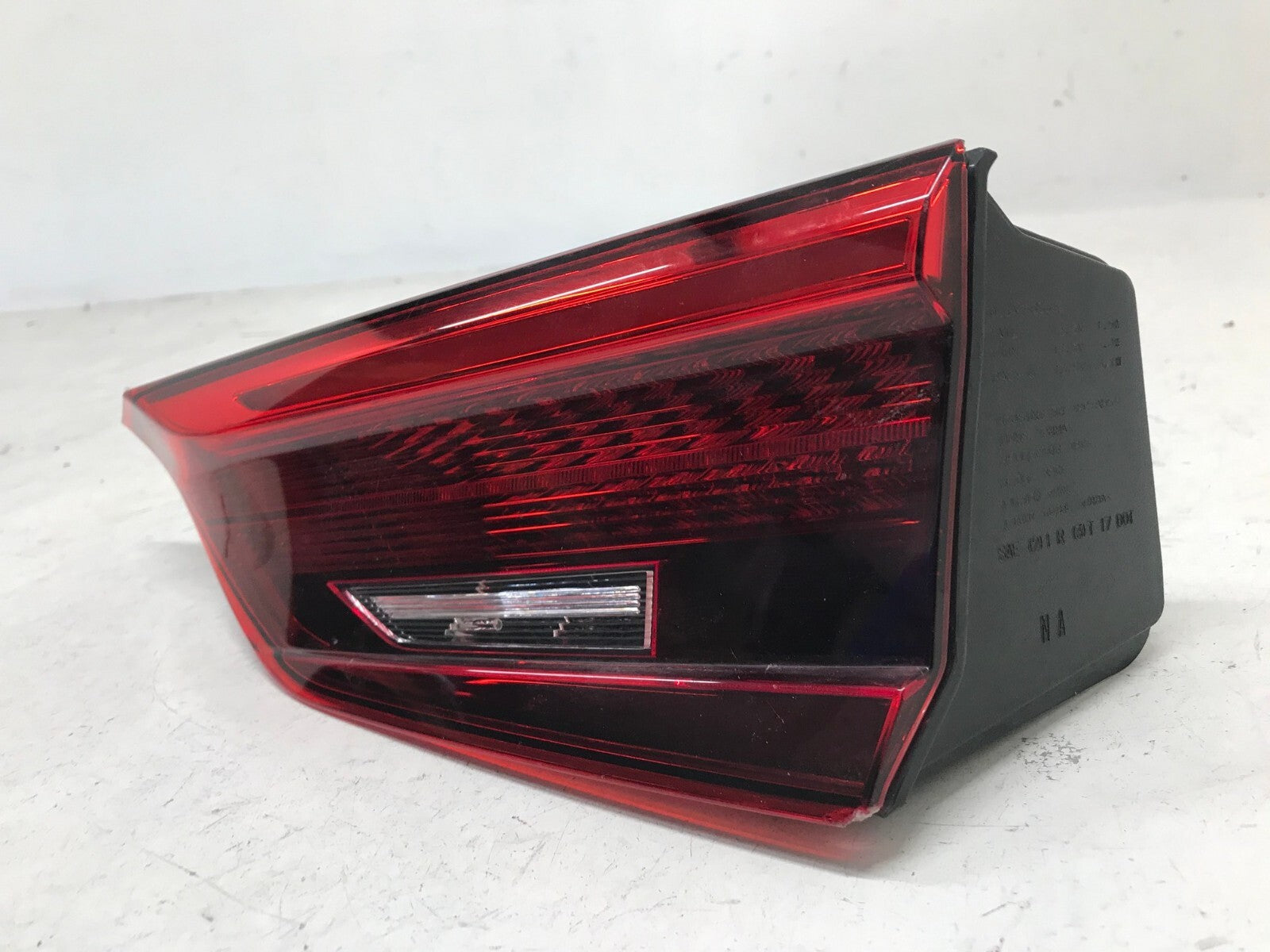 Tail light Damaged Passenger RH Right 2019 - 2023 Infiniti Qx50 265505NA1A OEM