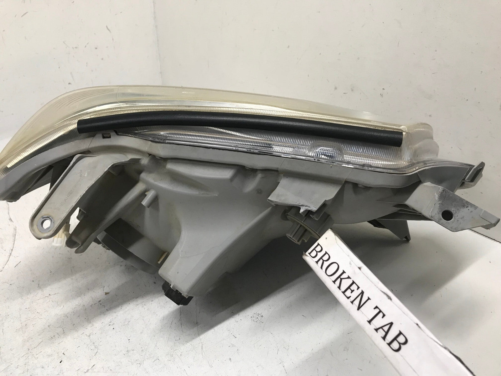 Headlight Damaged Left LH Driver Toyota Tacoma 2012 2015 CAPA
