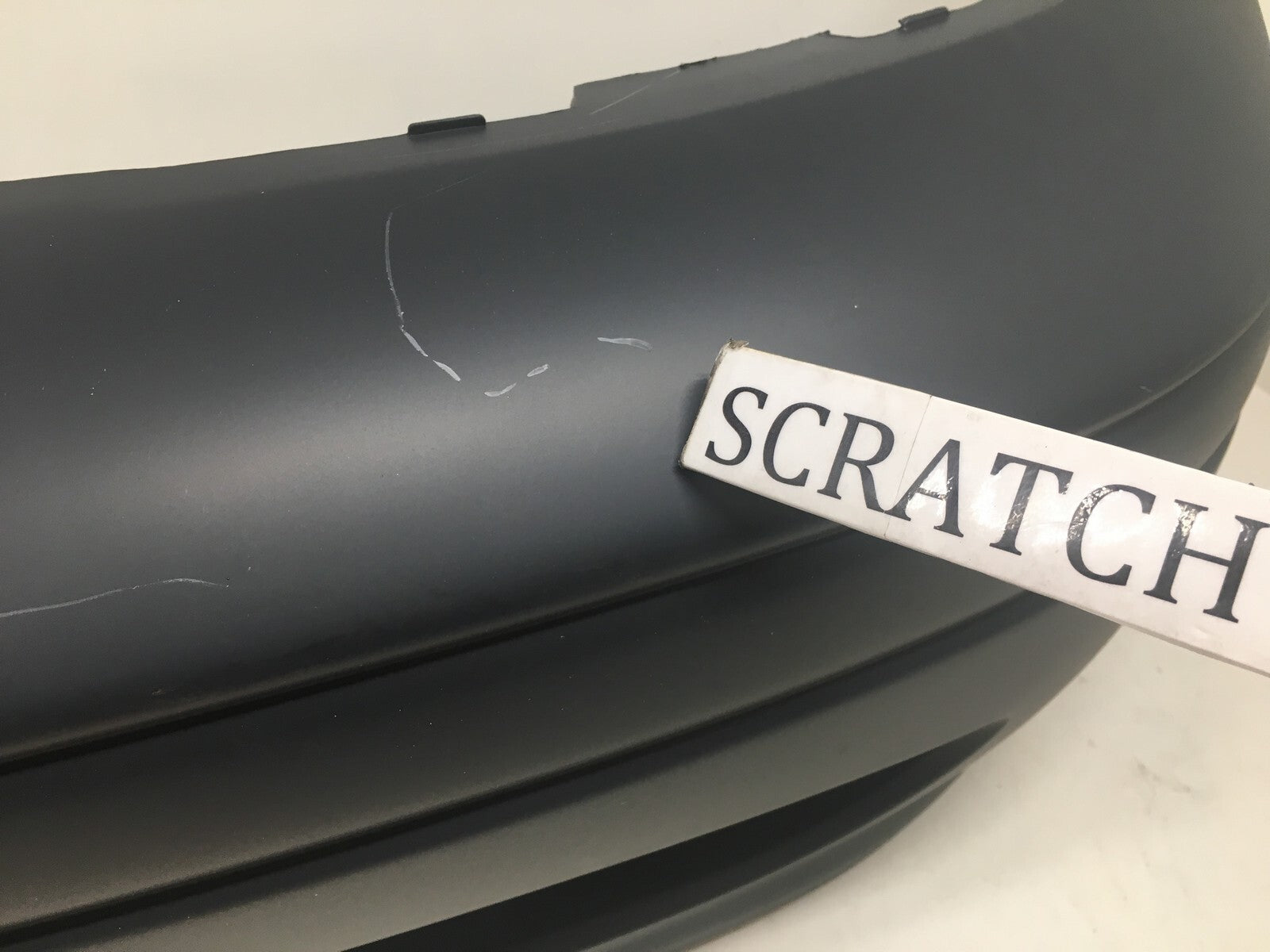 Front Bumper Cover Ford Focus w/ fog lamp holes Never painted 2000-2004 OEM2